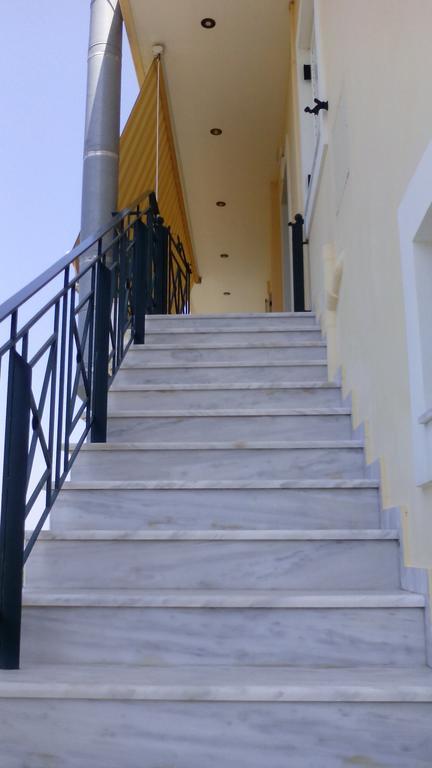 Appartamento 3 Asteria Kómboi Esterno foto